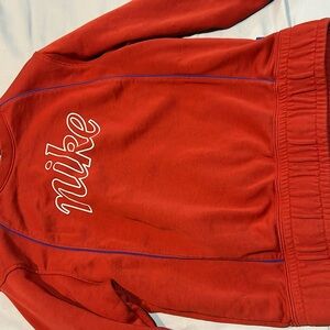 Nike sweatshirt